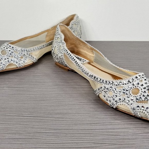 Badgley Mischka Gigi Crystal Pointy Toe Flat, Ivory Satin, Womens Size 7 - Picture 4 of 10